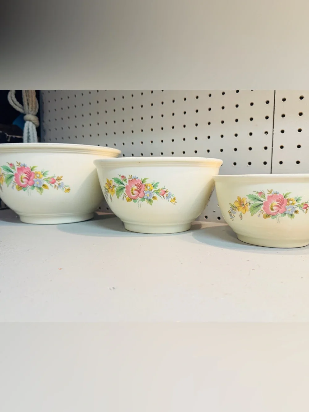 Vintage Homer Laughlin Kitchen Kraft OvenServe Floral Nesting Mixing Bowls